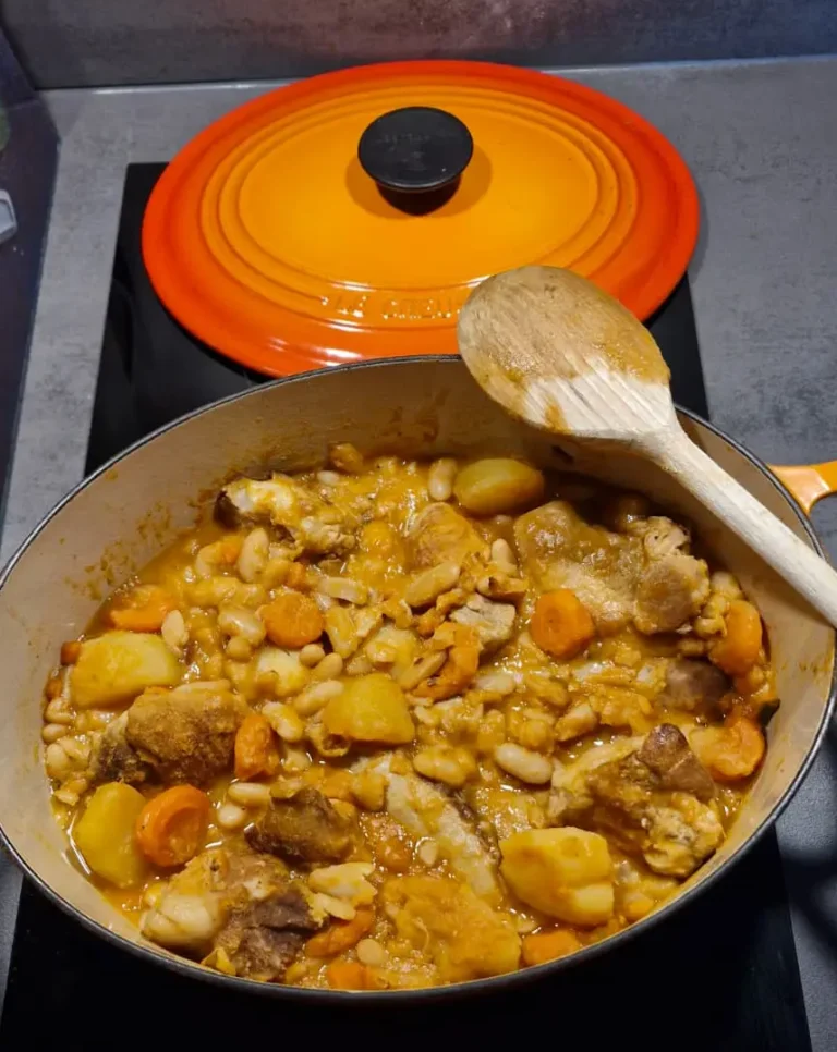 Ragoût de porc et saucisses de Toulouse au Vin Jaune