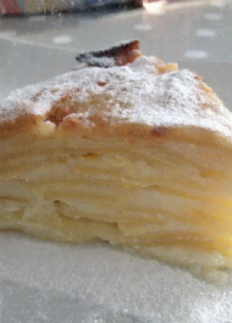 feuilleté pomme citron brousse en couches fines avec cœur fondant et texture douce